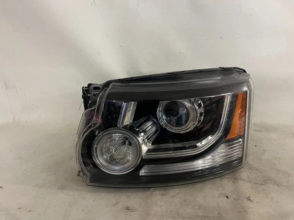 FAROL DE HALOGÊNIO DO LADO DO MOTORISTA LAND ROVER LR4 LH 2014-2016 - Imagem 1 de 4