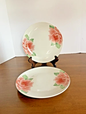 Juego de 2 Platos de Cena Martha Stewart Rosa Peonía Floral Cerámica 10-1/2" Usados en Excelente Condición Foto 1 de 4