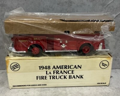 1948 年美国 La France Penney's 消防卡车压铸银行 1: 30 Ertl — 第 1/4 张图片