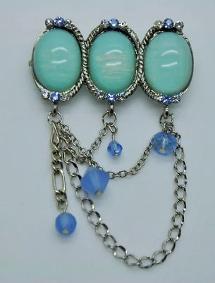 SIMPLY UNIQUE STYLE BLUE/CLEAR STONE WEDDING PARTY PIN/ BROOCH FASHION   YD61 - Image 1 of 4