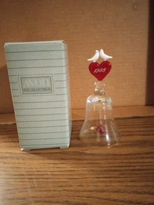 Campana de cristal de plomo Avon Heart Songs 1988 24 % - Imagen 1 de 6