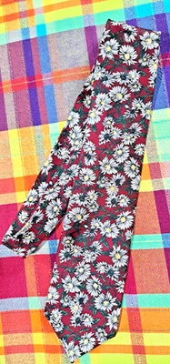 Vintage Daisy Daisies Repp Necktie Floral Pattern USA Made 100% Silk Surrey Tie - Image 1 of 4