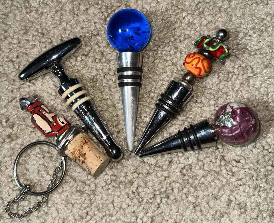 Tapón de botella de vino de acero inoxidable vidrio soplado a mano y corcho cubierta temática de golf Foto 1 de 1