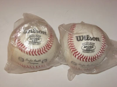 Wilson A1082 SST LOTE DE 2 NUEVOS NOS Costura Elevada Liga Babe Ruth Béisbol Foto 1 de 2