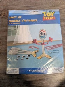 Forky Disney Pixar Toy Story 4 Make Your Own Forky Kit  - Bild 1 von 2