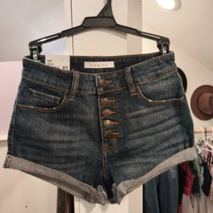 Pantaloncini jeans Eunina Kara donna XS vita alta arrotolati leggermente invecchiati  - Foto 1 di 16