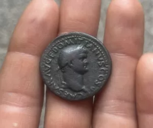 Gonna Imperatore DOMIZIANO Antica Moneta Romana AE As 69-81AD SPES -RIC1290 -10,6g - Foto 1 di 2