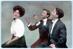 POSTAL DE BRINDIS POR LA DULCE CHICA DIECISÉIS ESPERO QUE SIEMPRE SEAS PERSEGUIDA - Imagen 1 de 2