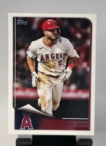 Mike Trout 2025 Topps Serie Uno Buque insignia Ángeles de béisbol #27 - Imagen 1 de 2