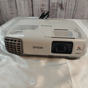 Epson Powerlite 97 H576A XGA 2700 ANSI Lumens Projector NO LAMP - Picture 1 of 8