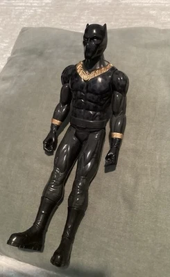 Figura de acción de juguete Erik Killmonger Black Panther Hero Series Marvel 12 pulgadas Foto 1 de 4