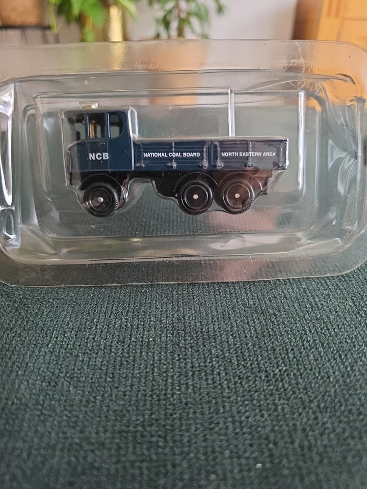 VANGUARDS DAYS GONE 1/64 'N.C.B.' 1931 SENTINEL VAN BOXED - Image 1 of 1