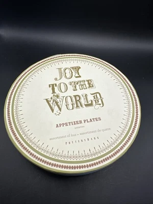 Platos de aperitivo de Navidad Pottery Barn Joy To The World en caja original Foto 1 de 4