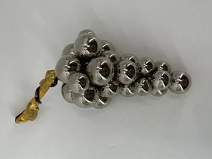 Grande grappolo d'uva vintage - tono argento - decorativo - Foto 1 di 3