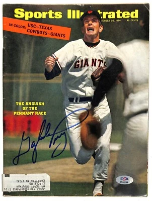 Gaylord Perry Giants MLB Autographed 1966 Sports Illustrated Magazine PSA/DNA - Image 1 of 2