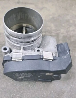 2013-2017 BMW 328xi 2.0L - Throttle BODY 7588625 1135 - Image 1 of 4