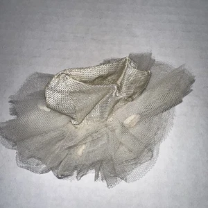 Muñeca bailarina de ballet vintage Barbie años 60 tutú plateado #989 moda - Imagen 1 de 5