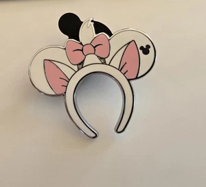 2025 Disney Parks Disneyland Hidden Mickey Mystery Pins Marie Ears + Guide Maps - Picture 1 of 4