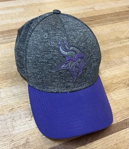 Minnesota Vikings Flex Fit Cap With Rubber Viking Logo New Era - Picture 1 of 8