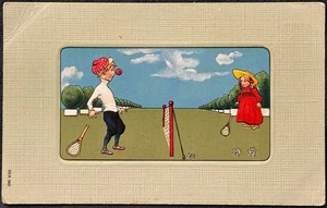 NIÑO Y NIÑA JUGANDO BÁDMINTON-SE GOLPEA EN LA NARIZ-CÓMIC POSTAL DEPORTIVA - Imagen 1 de 2