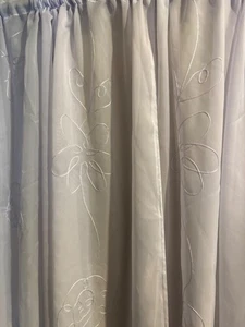 2 paneles de cortina bordados púrpura transparente/lavanda con diseño floral Lightwei - Imagen 1 de 8