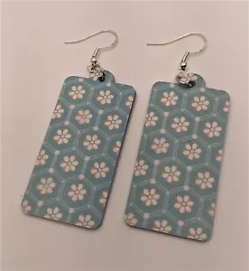 Earrings Handmade | Fun and Unique | Blue with White Flower Rectangle - Bild 1 von 3