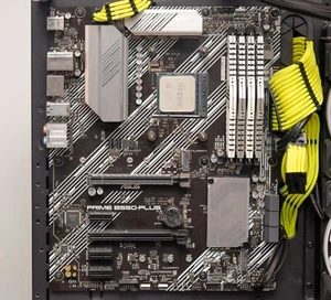 AMD Ryzen 7 5800X3D - ASUS B550 Plus Motherboard - 32gb DDR4-3200 RAM Combo - Bild 1 von 5