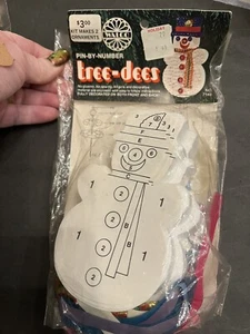 Vtg Walco Snowman Tree-Dees Vintage Sequin Bead Christmas Ornament Craft Kit - Picture 1 of 2
