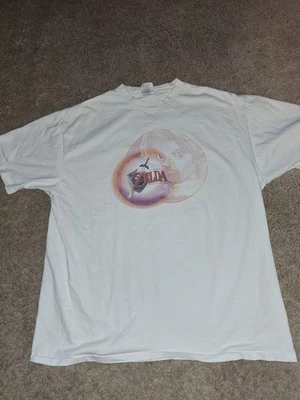 Camiseta De Colección The Legend of Zelda Ocarina of Time N64 (XL) Foto 1 de 4