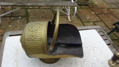 Vintage Victorian Brass Coal Scuttle Fire Place Bucket & Shovel - Image 1 of 4