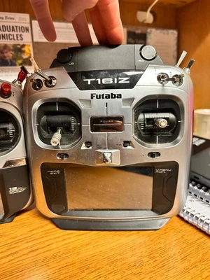 Futaba 16iz Foto 1 de 2