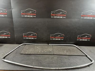 77-85 MERCEDES 300D REAR BACK GLASS CHROME TRIM MOLDING SET - Image 1 of 4