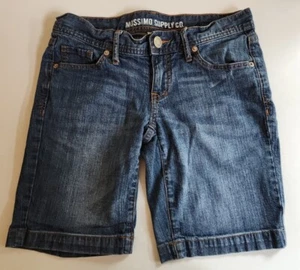 MOSSIMO SUPPLY CO Womens BERMUDA DENIM BLUE JEANS Shorts Sz 7 - Picture 1 of 3
