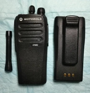 Motorola CP200d AAH01QDC9JC2AN Analog UHF 403-470 4W 16 Channels - Zdjęcie 1 z 5
