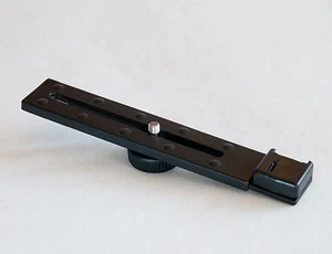 KAISER K1000 FLASH BAR MOUNTING BRACKET METAL BAR CAMERA MICROPHONE VIDEO 1000 - Picture 1 of 1
