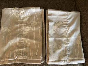 2 Vintage Pillowcases Wheat Pattern Beige STANDARD Brown Tan PAIR - Picture 1 of 9
