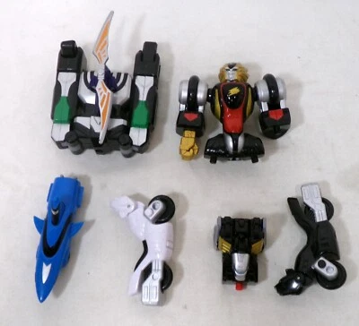 Lote De Piezas De Micro Megazord De Power Rangers Jungle Fury - Imagen 1 de 2