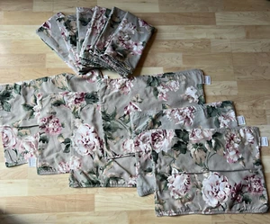 Crate & Barrel Floral Napkins and Placemats 6 Each Taupe Khaki Pink Roses - Picture 1 of 4