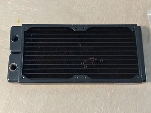 Alphacool NexXxoS HPE ST 30 Full Cuivre 240mm Double 120mm Ventilateur Radiateur Noir. - Photo 1/7