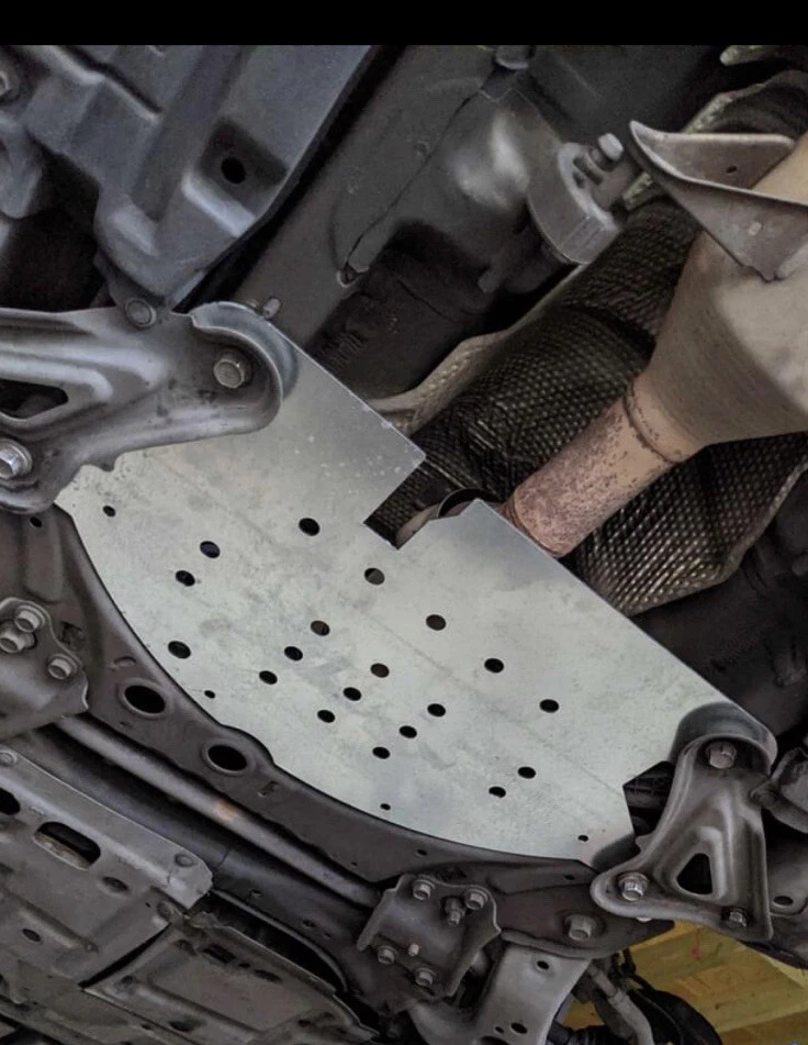 Catalytic converter Anti Theft plate for Toyota Prius Prius Plus Auris 3mm Thick - Image 1 of 4