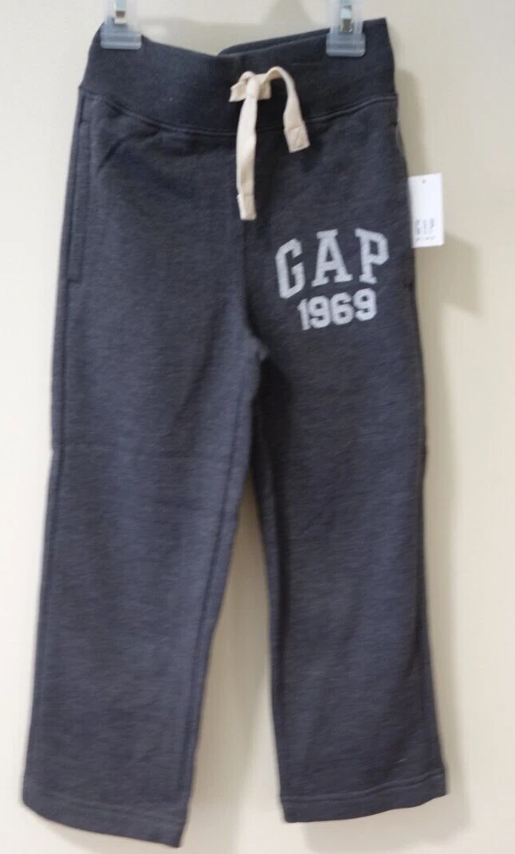 Pantalones deportivos Gap gris oscuro para niños talla 4-5 nuevos con etiquetas Foto 1 de 1