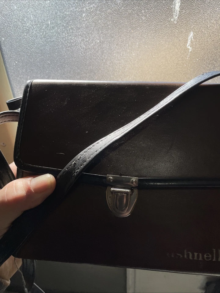 Bushnell Sports View Binoculars  - Image 1 of 4