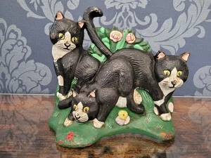 Fermaporta vintage in ghisa dipinta 3 gatti bianco e nero - Foto 1 di 6