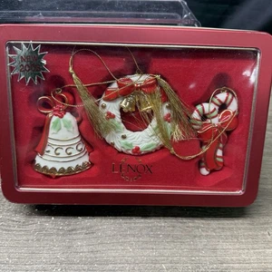 New 2003 Lenox Wreath Candy Cane Bell Ornaments Tin Box Set of 3 Vintage 6237648 - Picture 1 of 6