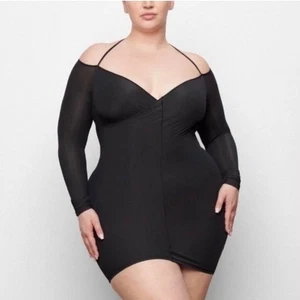 Große Skims Jelly transparentes Langarm schulterfreies Minikleid in Schwarz - Bild 1 von 5