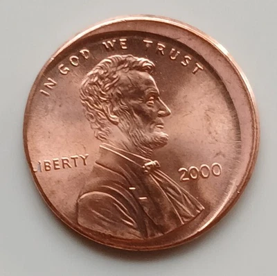 2000 5-10% Off Center Error Lincoln Penny Uncirculated - Image 1 of 2