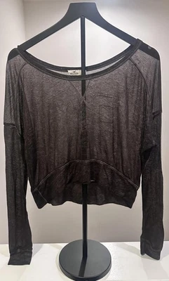 Top Hollister XSmall marrón transparente recortado fuera del hombro o cuello ancho Foto 1 de 4