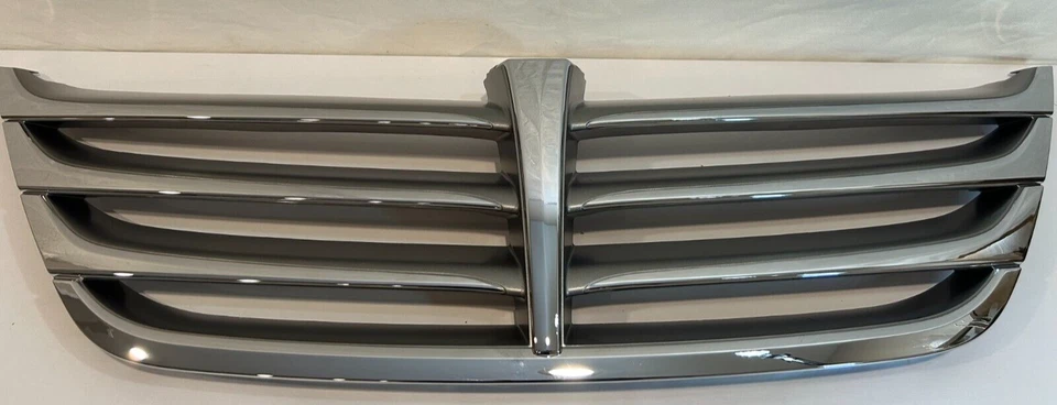 REJILLA DELANTERA OEM HYUNDAI GENESIS 2011-2014 86351-3M500 Foto 1 de 4
