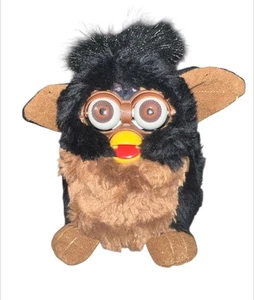 De colección Gorilla Furby Raro Original 1998 Marrón y Negro Marrón Ojos No Funciona - Imagen 1 de 4