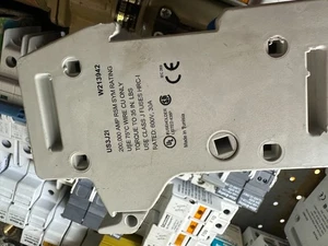 Ferraz Shawmut US3J2I 2 Pole Fuse Holder - Picture 1 of 2